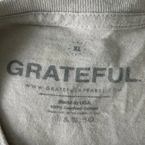 Grateful Tee - Picture 2 of 2
